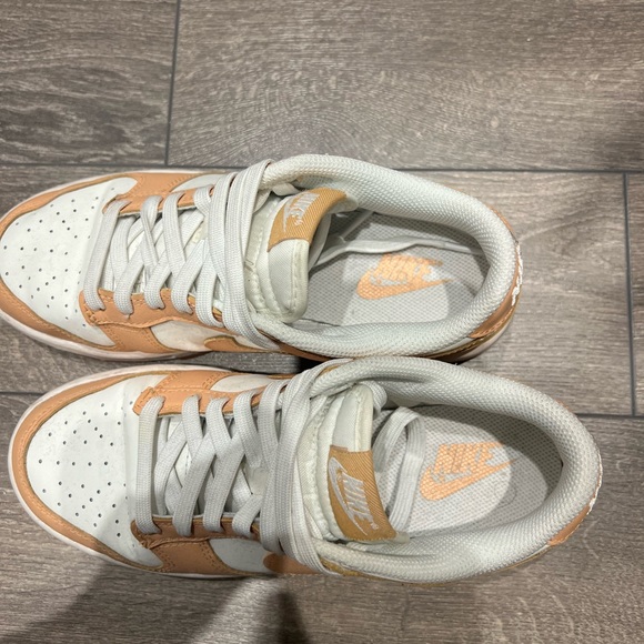 Nike Dunk size 6.5 color Harvest Moon - Picture 3 of 4